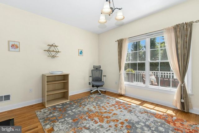 1 HARTMAN CT, Clark, NJ 07066
