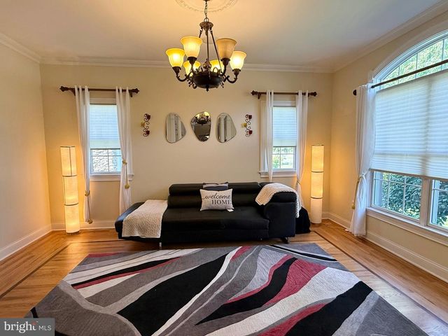 1 HARTMAN CT, Clark, NJ 07066