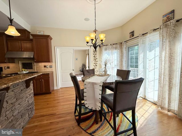 1 HARTMAN CT, Clark, NJ 07066