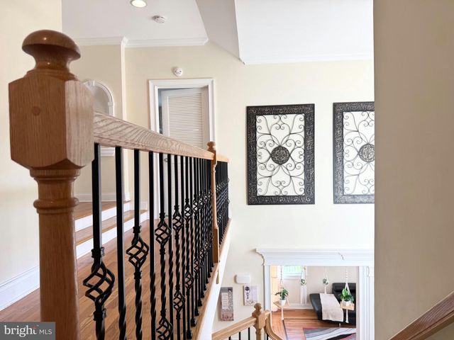1 HARTMAN CT, Clark, NJ 07066