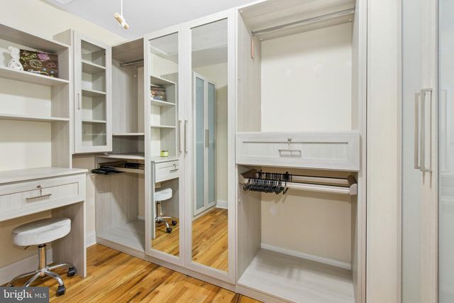 1 HARTMAN CT, Clark, NJ 07066