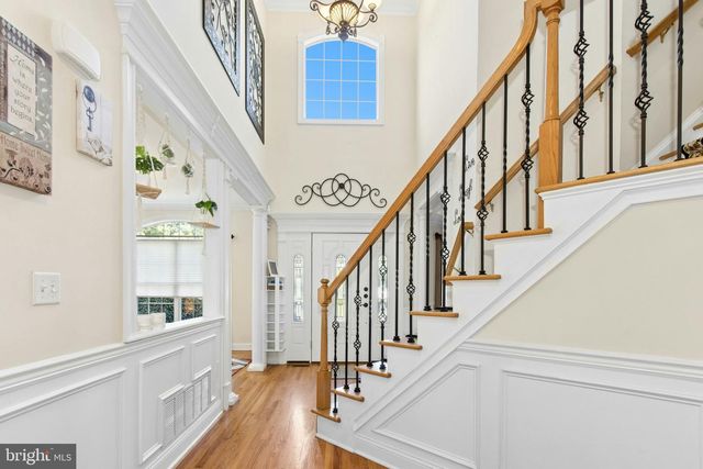 1 HARTMAN CT, Clark, NJ 07066