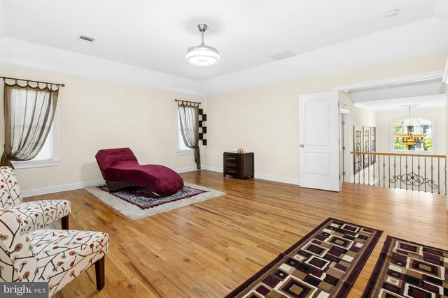1 HARTMAN CT, Clark, NJ 07066