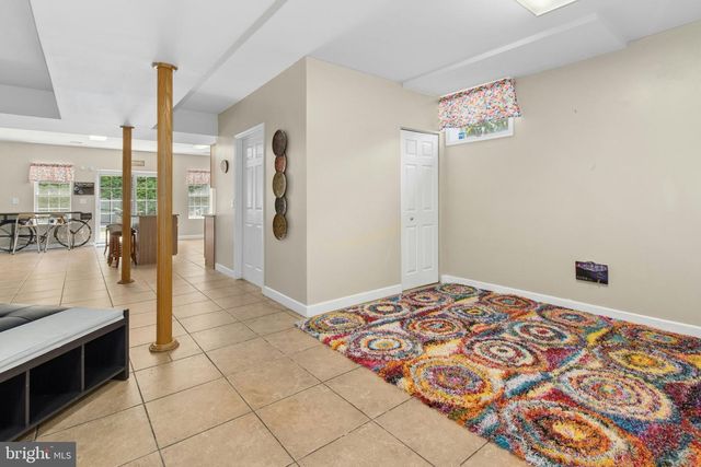 1 HARTMAN CT, Clark, NJ 07066
