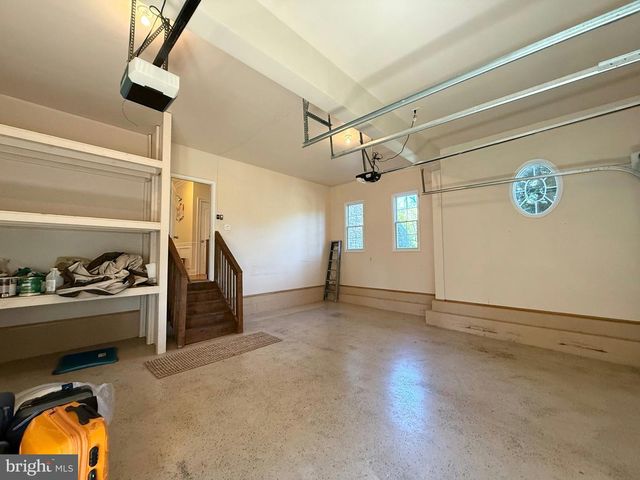 1 HARTMAN CT, Clark, NJ 07066