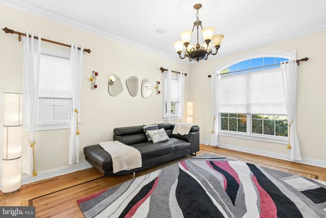 1 HARTMAN CT, Clark, NJ 07066