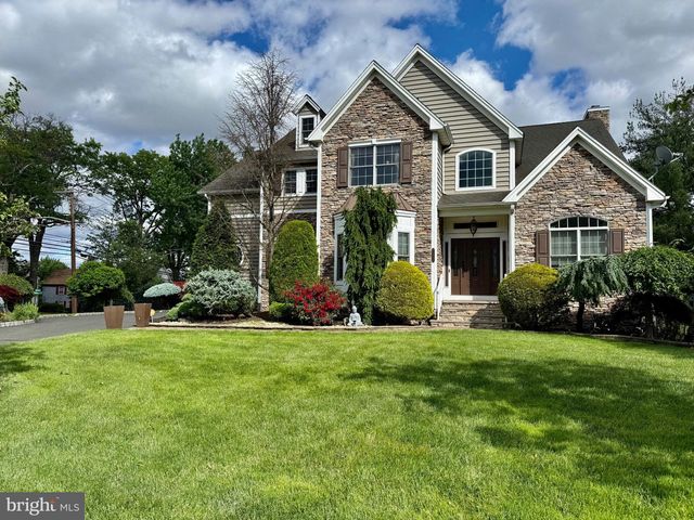 1 HARTMAN CT, Clark, NJ 07066