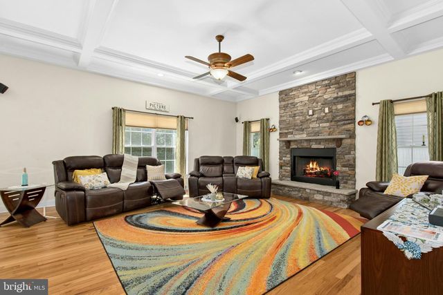 1 HARTMAN CT, Clark, NJ 07066