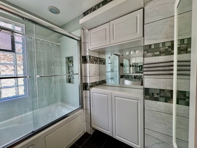 2047 N Lavergne Avenue 2, Chicago, IL 60639
