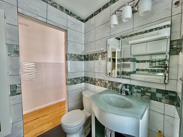 2047 N Lavergne Avenue 2, Chicago, IL 60639