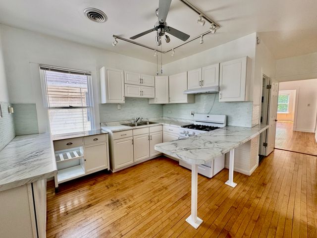 2047 N Lavergne Avenue 2, Chicago, IL 60639