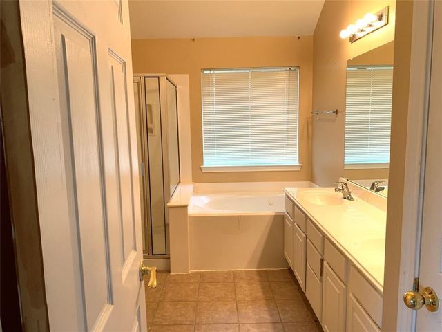 9119 Melody Park Lane, Houston, TX 77044