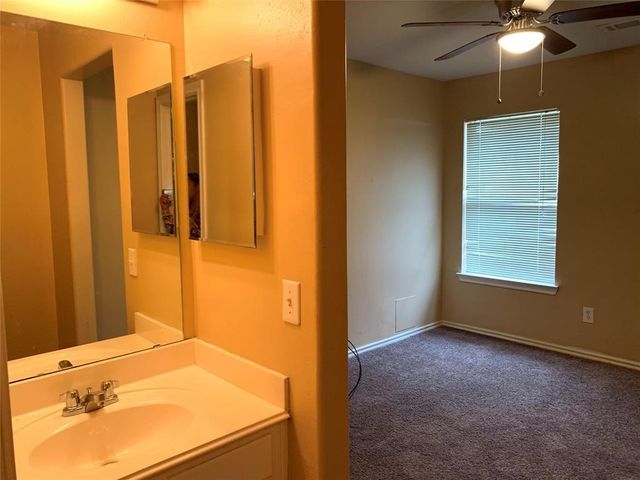 9119 Melody Park Lane, Houston, TX 77044