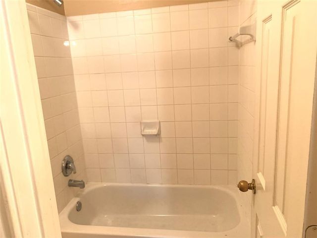 9119 Melody Park Lane, Houston, TX 77044