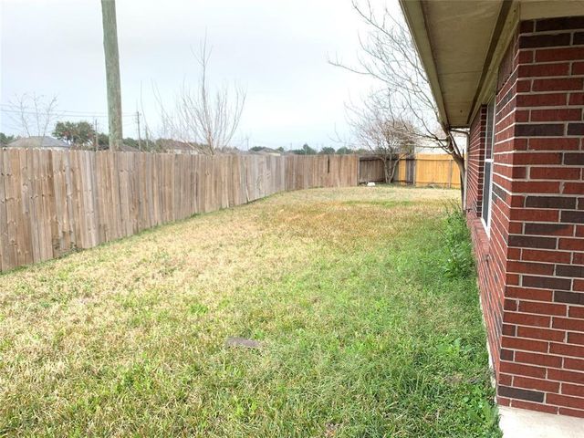 9119 Melody Park Lane, Houston, TX 77044