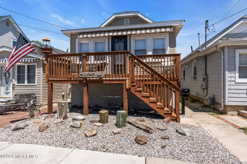 226 Dupont Avenue, Seaside Heights, NJ 08751