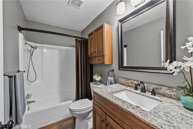 21215 Georgetown Drive, Saugus, CA 91350