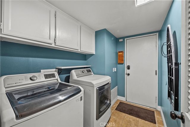 21215 Georgetown Drive, Saugus, CA 91350