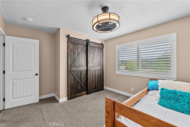 21215 Georgetown Drive, Saugus, CA 91350