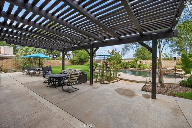 21215 Georgetown Drive, Saugus, CA 91350