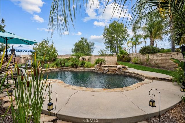 21215 Georgetown Drive, Saugus, CA 91350