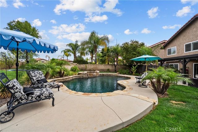 21215 Georgetown Drive, Saugus, CA 91350