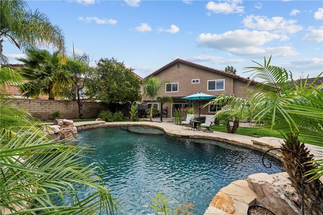21215 Georgetown Drive, Saugus, CA 91350