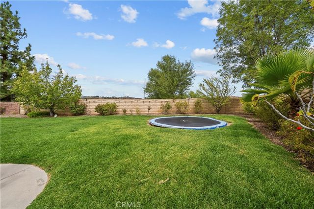 21215 Georgetown Drive, Saugus, CA 91350