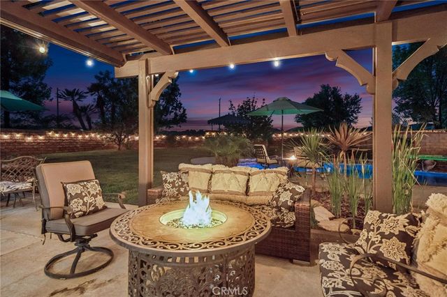 21215 Georgetown Drive, Saugus, CA 91350