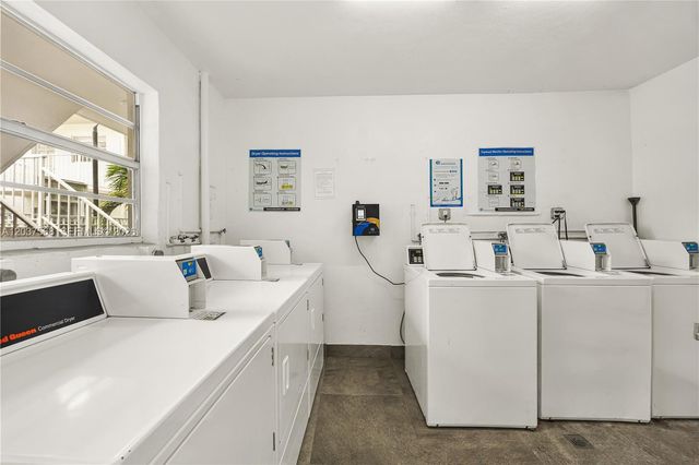 1720 Cleveland Street 102, Hollywood, FL 33020