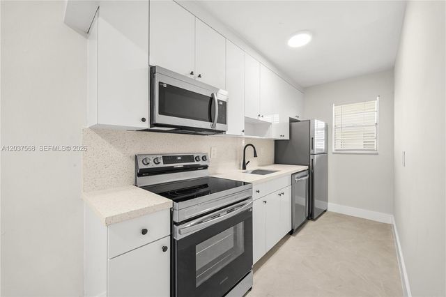 1720 Cleveland Street 102, Hollywood, FL 33020