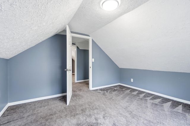 2721 Hyde Park Avenue, Cincinnati, OH 45209