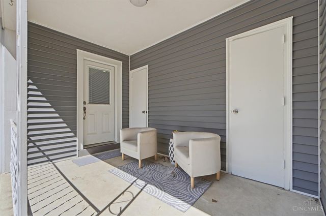 2721 Hyde Park Avenue, Cincinnati, OH 45209