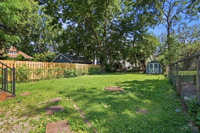 2721 Hyde Park Avenue, Cincinnati, OH 45209