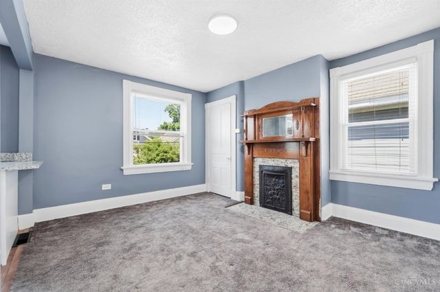 2721 Hyde Park Avenue, Cincinnati, OH 45209