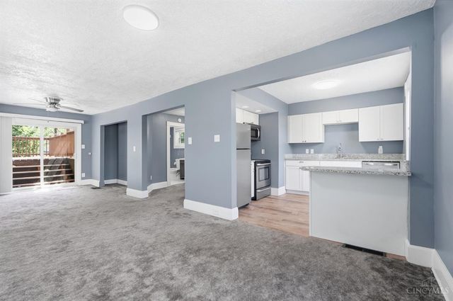 2721 Hyde Park Avenue, Cincinnati, OH 45209