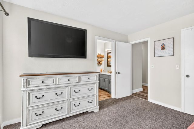 6038 State Highway A, Marshfield, MO 65706