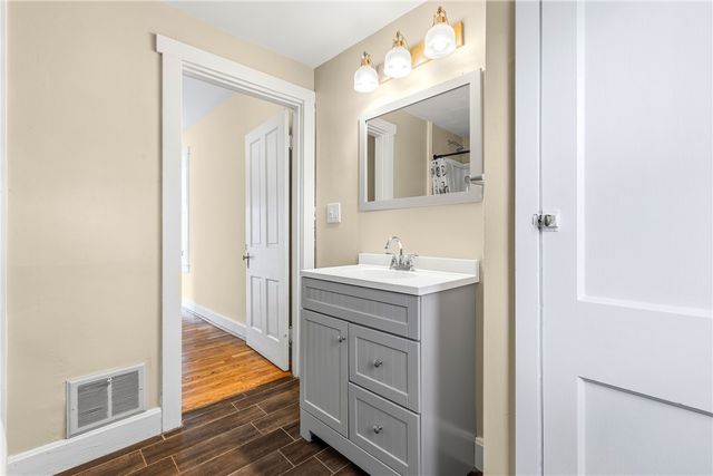 128 N Wall Street, Loveland, OH 45140