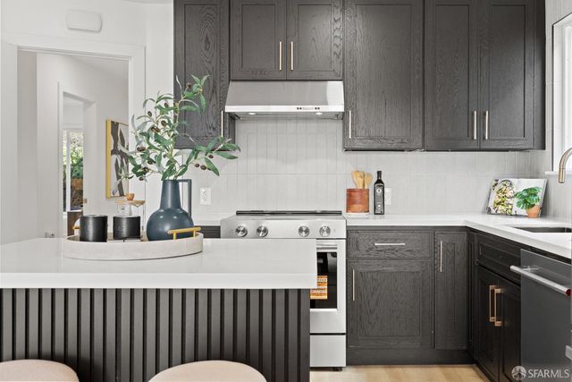 339 Panorama Drive, San Francisco, CA 94131