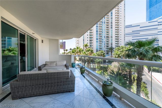 2857 Paradise Road 404, Las Vegas, NV 89109