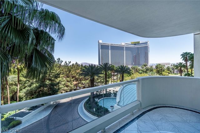 2857 Paradise Road 404, Las Vegas, NV 89109