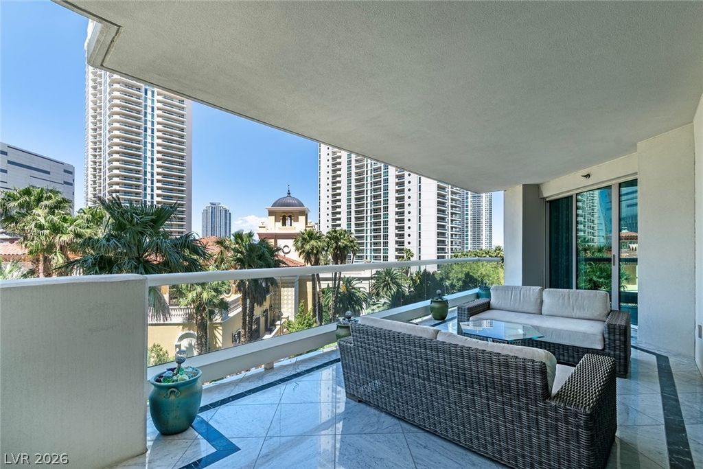 2857 Paradise Road 404, Las Vegas, NV 89109