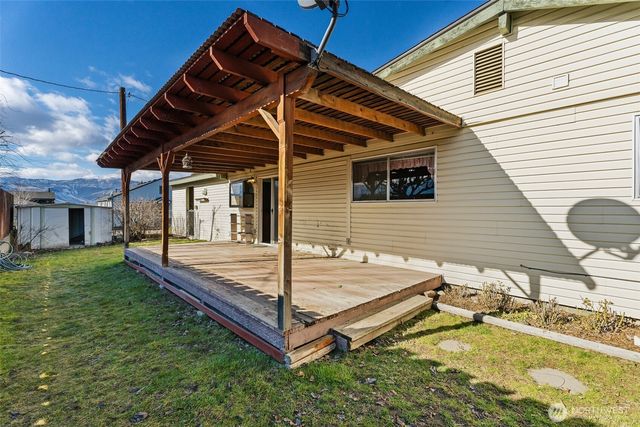 850 Grant Road, East Wenatchee, WA 98802