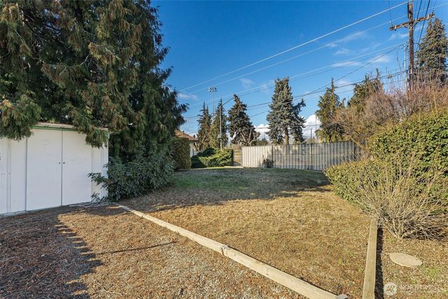 850 Grant Road, East Wenatchee, WA 98802