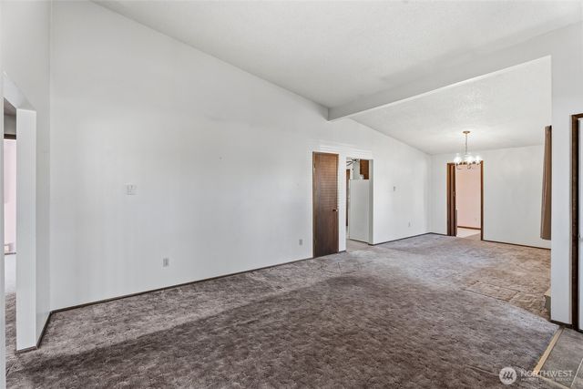 850 Grant Road, East Wenatchee, WA 98802