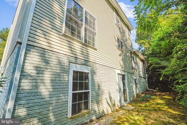 114 BASALT DR, Fredericksburg, VA 22406