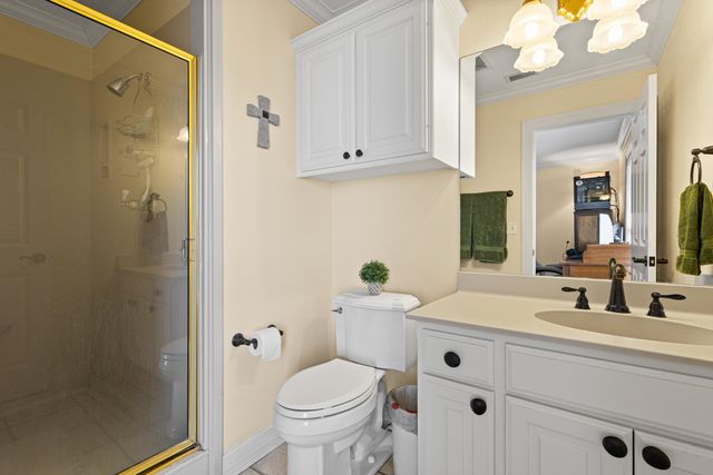 115 Oak Isle, Longview, TX 75605