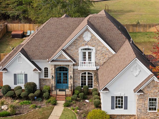 115 Oak Isle, Longview, TX 75605