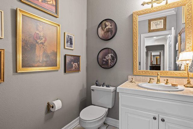 115 Oak Isle, Longview, TX 75605