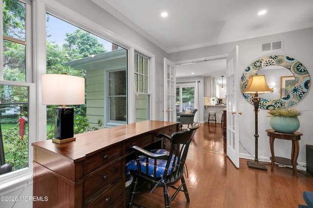 9 Briarwood Road, Fair Haven, NJ 07704